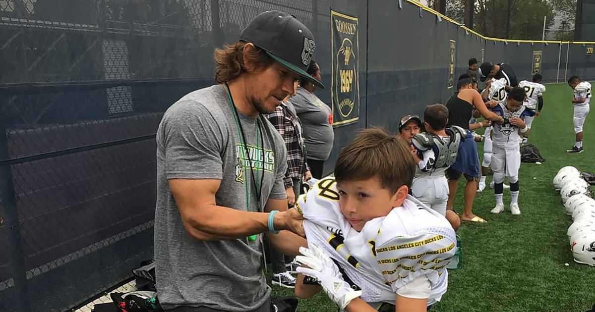 Stars — They're Just Like Us!