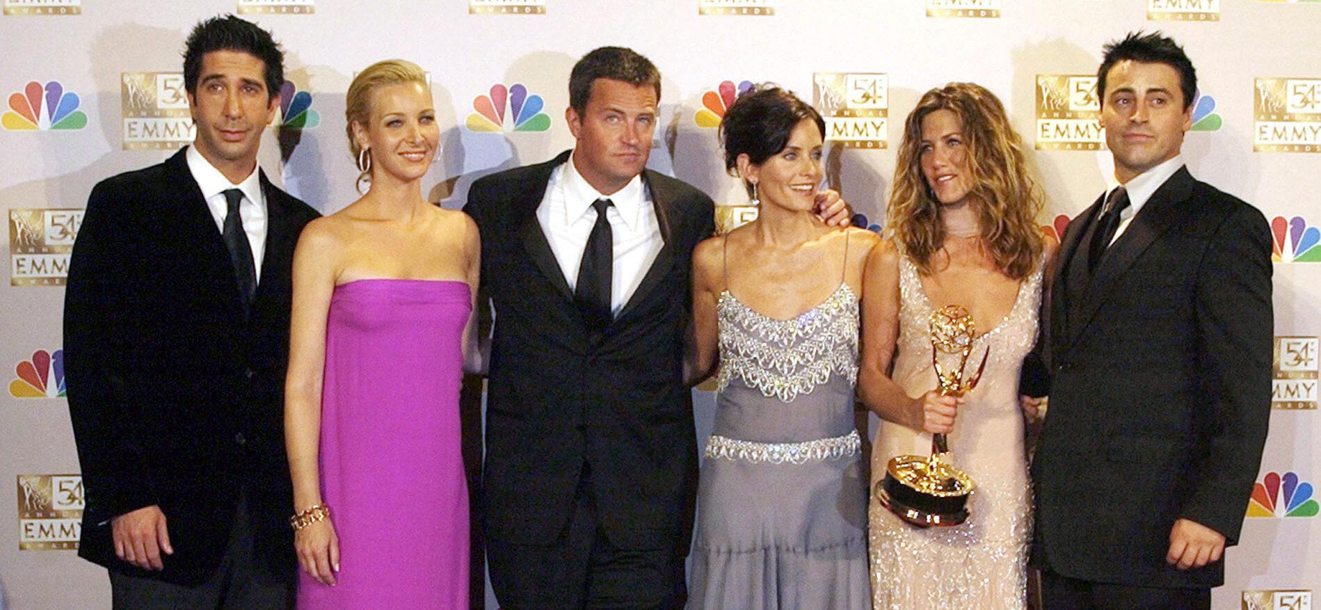 Courteney Cox Recalls Sweet ‘Friends’ Ritual That Helped Them Connect