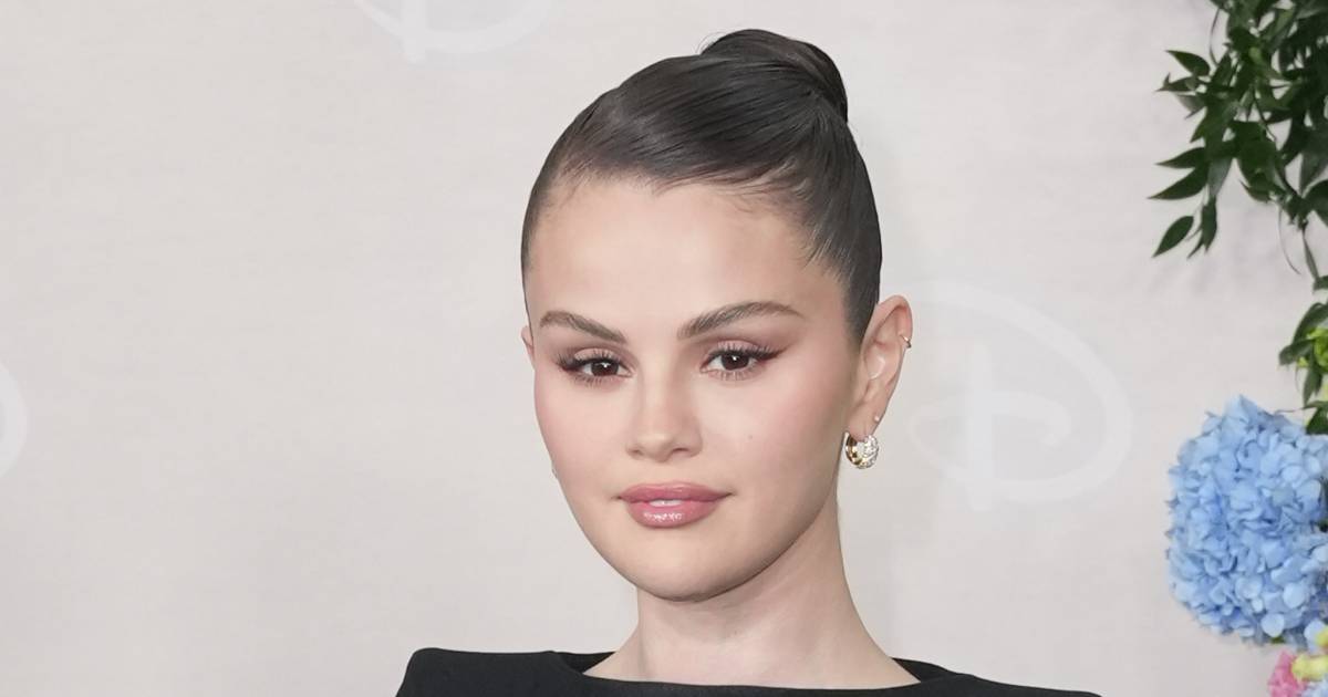 Selena Gomez Reveals Unusual Wedding Dessert Choice
