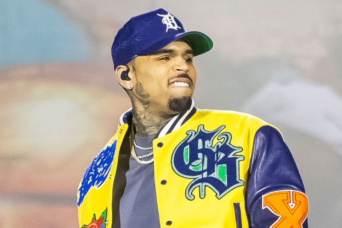 Aht! Aht! Chris Brown Lets His "Haters" Know Their Trolling Won't Work On Him