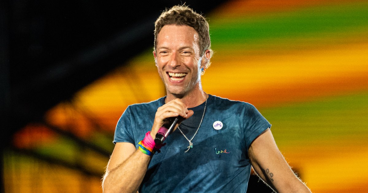 Chris Martin Reacts to Proposal During Coldplay Jumbotron Segment