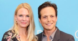 Kelley Wolf Posts Overdrawn Bank Account Amid Scott Wolf Divorce