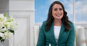 Rena Sofer Leaves Los Angeles After 35 Years for Calmer Life