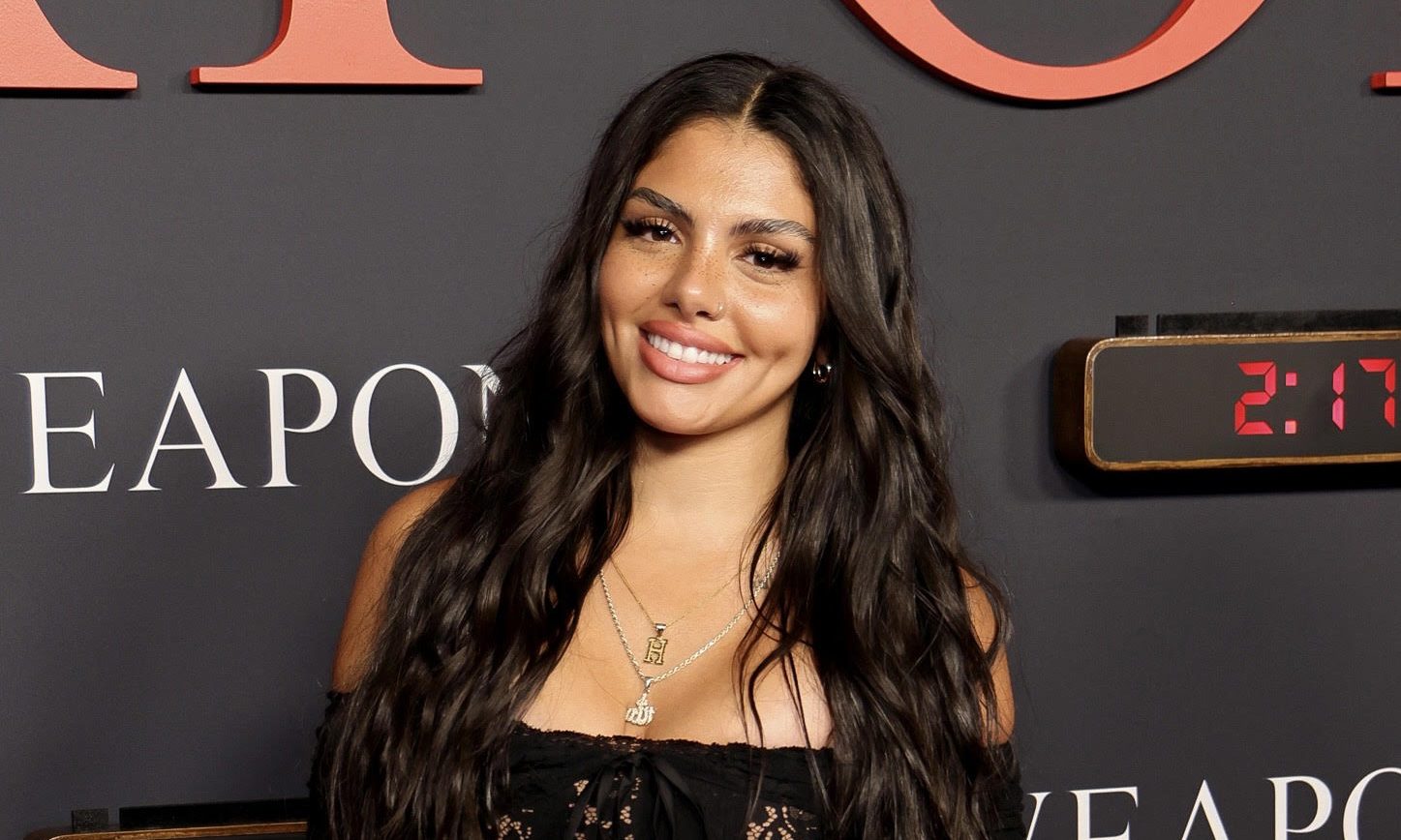 Issa Baewatch? Love Island USA Star' Huda Mustafa Steps Out Holding Hands With 'Too Hot to Handle' Star (PHOTOS)