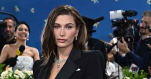Hailey Bieber Reacts to Justin Bieber's Shirtless Pic: Jack's Dada'